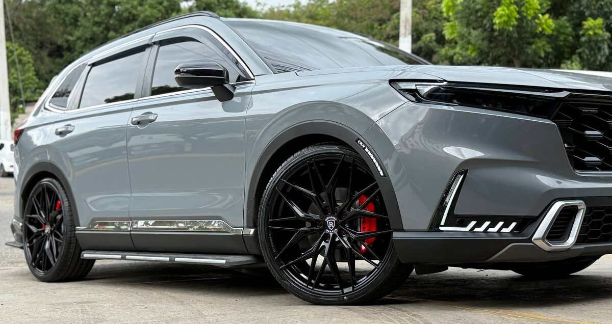 ROHANA RFX17 Wheels Rims for Honda CR-V 2017-2025 Size 22 5x114.3 Gloss Black - with Air Suspension - Image 9