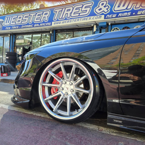 FERRADA CM2 Wheels Size 20x9 / 20x10 Machine Silver with Chrome Lip for Honda Accord 2022-2026 - with Air Suspension