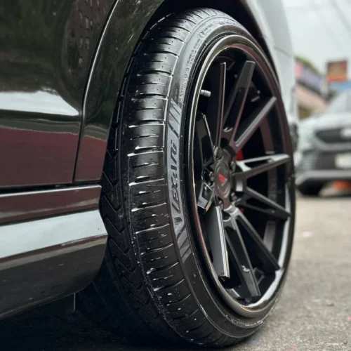 FERRADA CM2 Wheels Size 20x9 Inch Matte Black with Gloss Black Lip (Wheel & Tire Package)