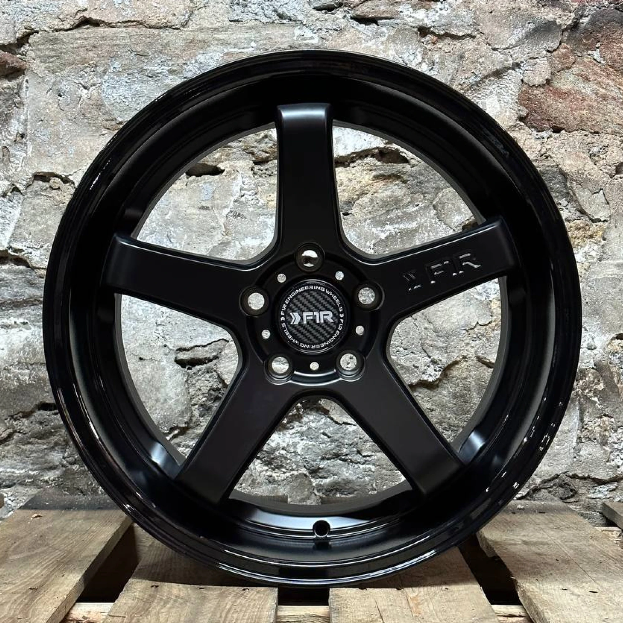 F1R FC5 Wheel Size 18 Inch Matte Black with Gloss Black Lip - Imagen 3