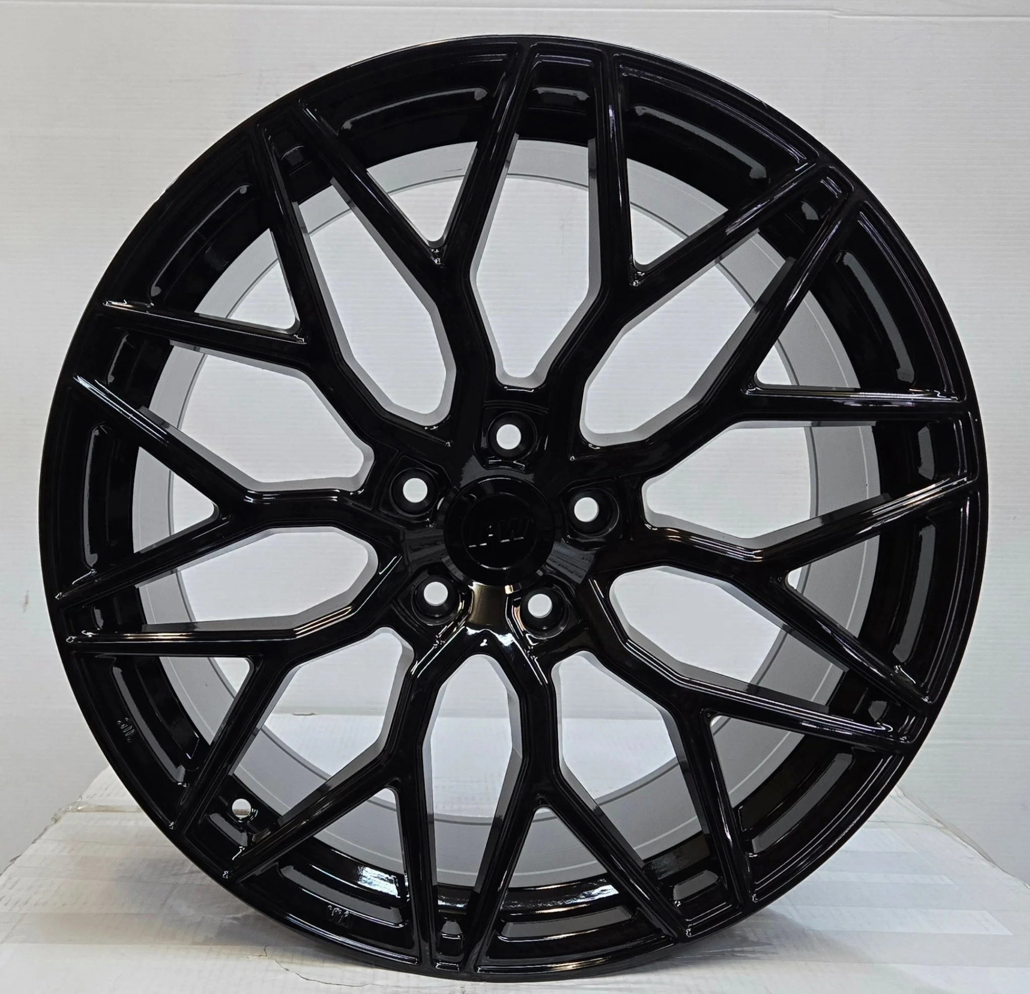 W028 Wheels Rims Size 19 Inch Gloss Black - Imagen 2